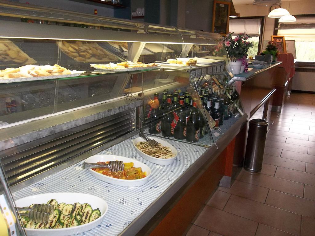 Albergo Ristorante Gori Ameglia Exterior foto