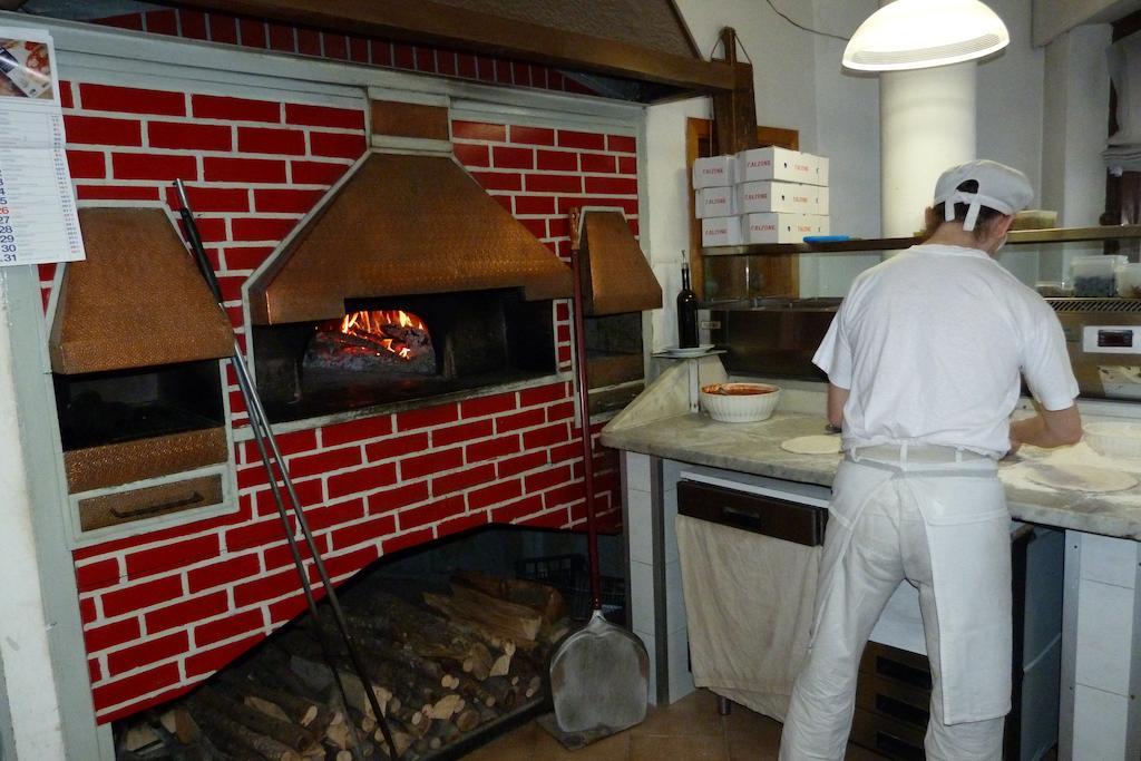 Albergo Ristorante Gori Ameglia Exterior foto